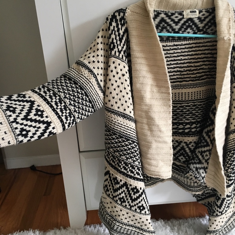Black and cream patterned cardigan